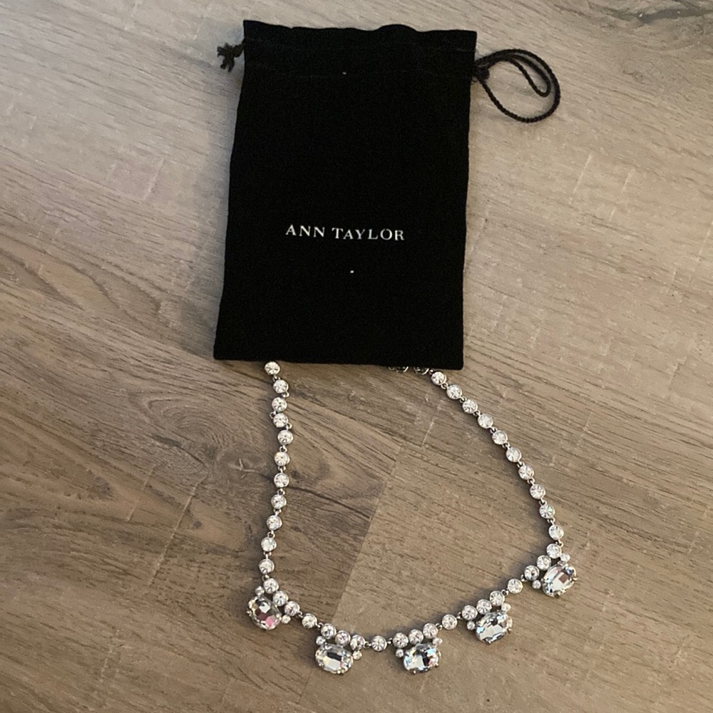 ANN TAYLOR costume jewelry necklace